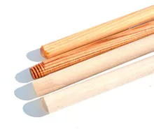 manico legno per scopa vite italiana universale verniciato pino larice faggio Carnio