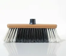 Scopa interno legno piumata bicolore pet pvc Carnio design pulizia